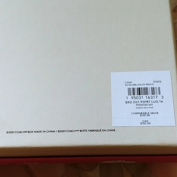 Coach Daisy passport bilfold & Luggage tag set NWT - Picture 10 of 12